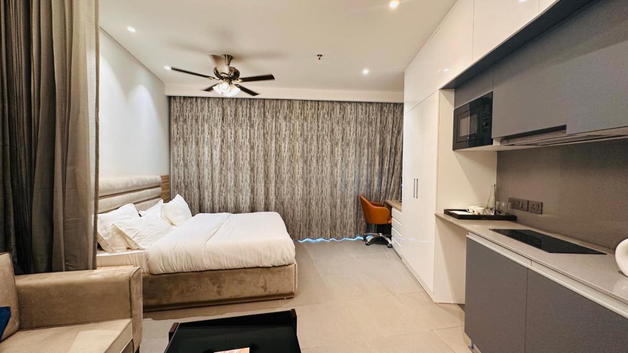 21st Floor Skystudio With Balcony Aparthotel New Delhi
